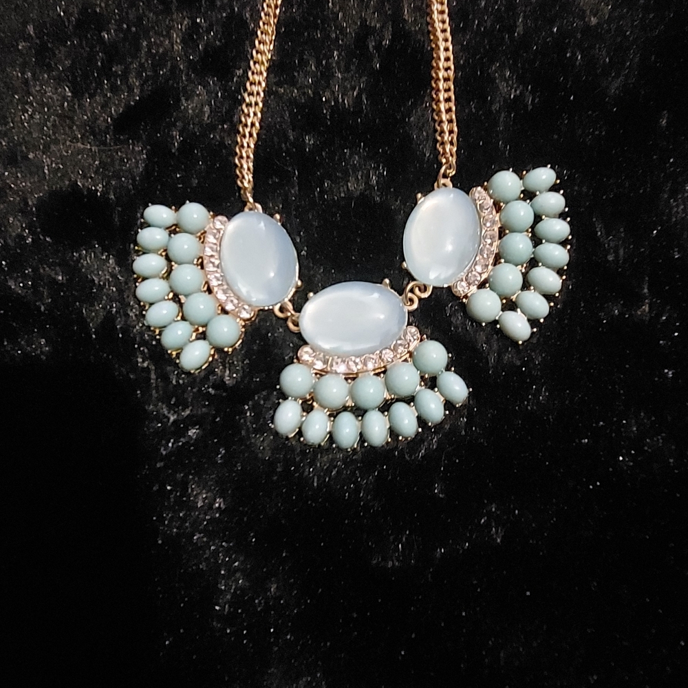 Source Unknown Gold and Blue Necklace